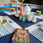 Corallina Relais & Climbing Center Villa