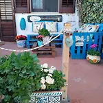 Corallina Relais & Climbing Center Villa
