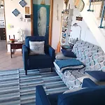 Corallina Relais & Climbing Center *